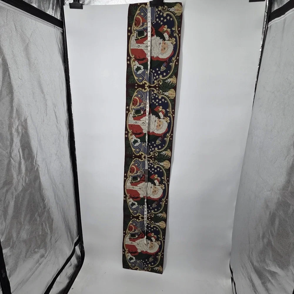 Santa Claus Tapestry Christmas Table Runner 72